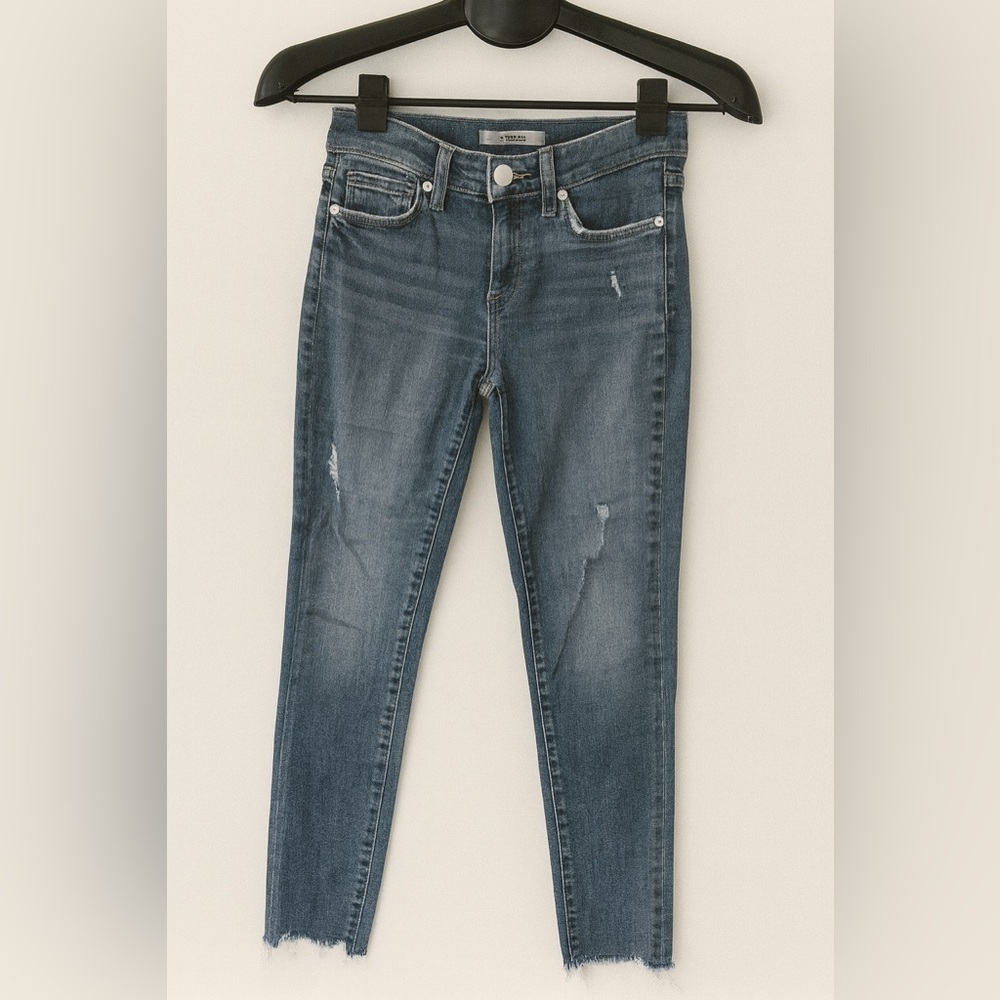 Joe's Jeans Skinny Ankle Mid Rise Jeans Medium Wash Distressed 25